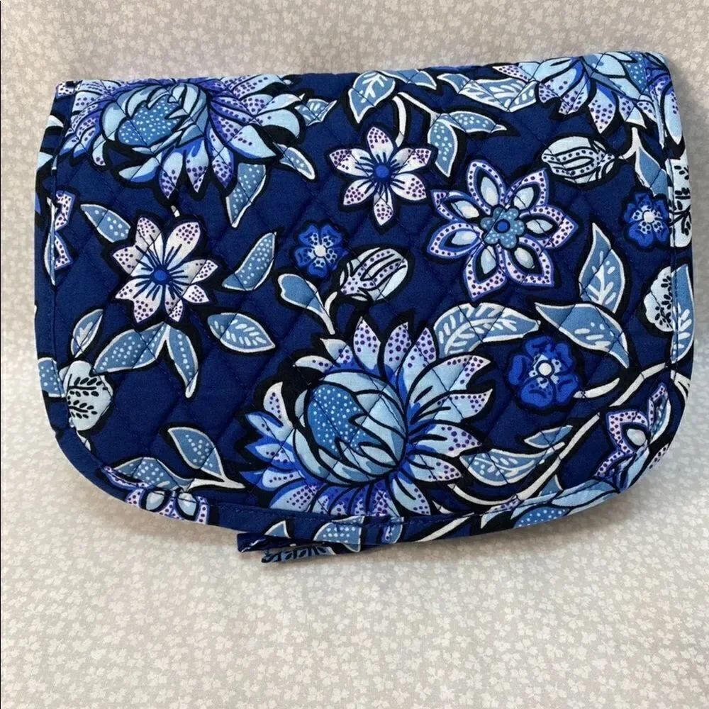 Vera Bradley Medium Travel Organizer - Tropics Tapestry in Signature Cotton